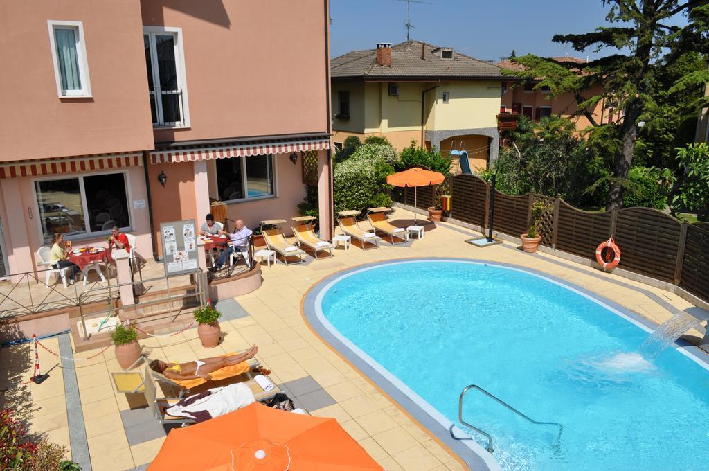 Hotel Alsazia Sirmione Exterior photo