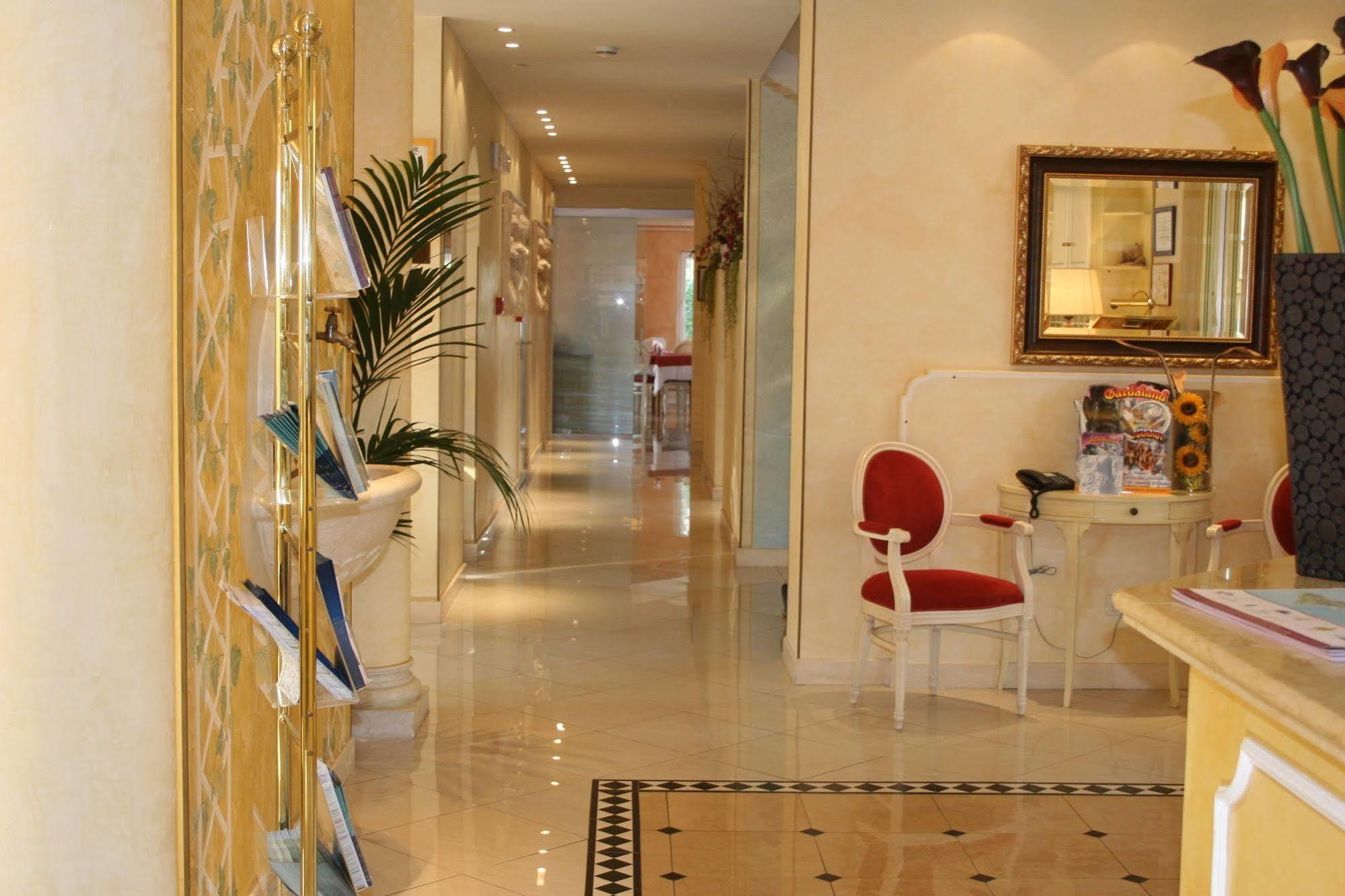 Hotel Alsazia Sirmione Exterior photo